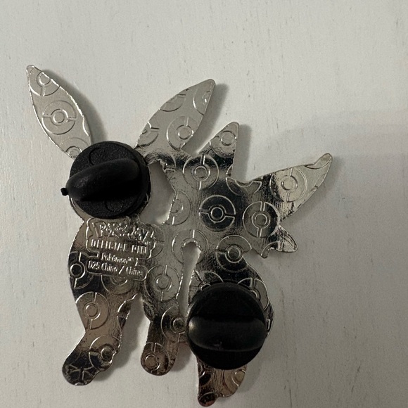 Prismatic Evolutions Premium Figure Collection Espeon And Umbreon Figure and Pin - Picture 5 of 5